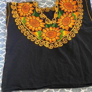 Mexican sunflower shirt size extra large/one size